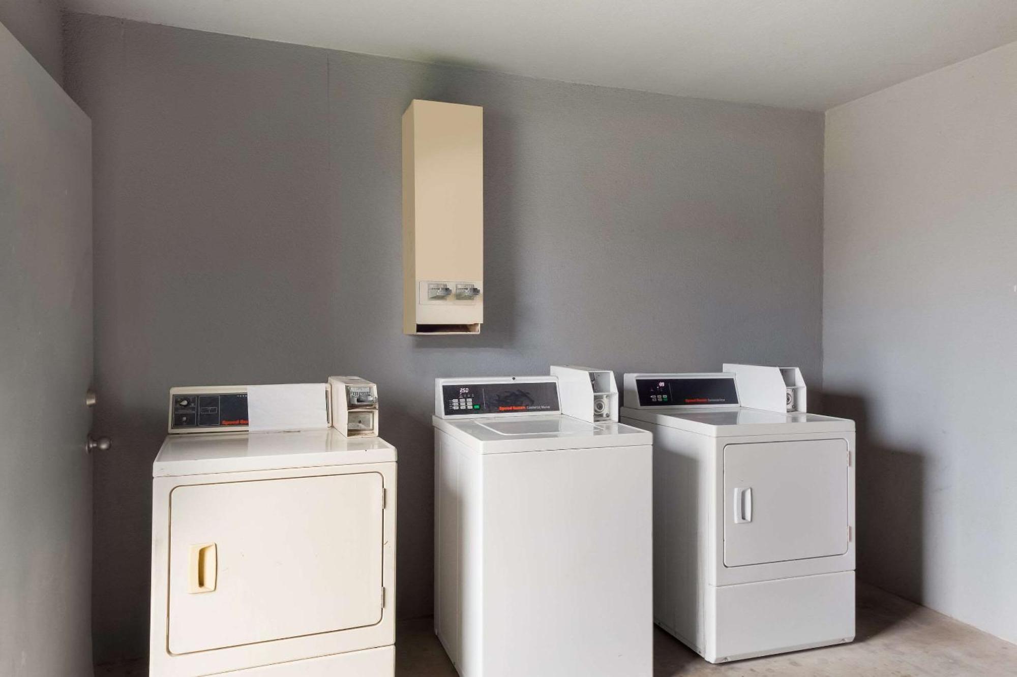 Rodeway Inn & Suites Corpus Christi Ngoại thất bức ảnh