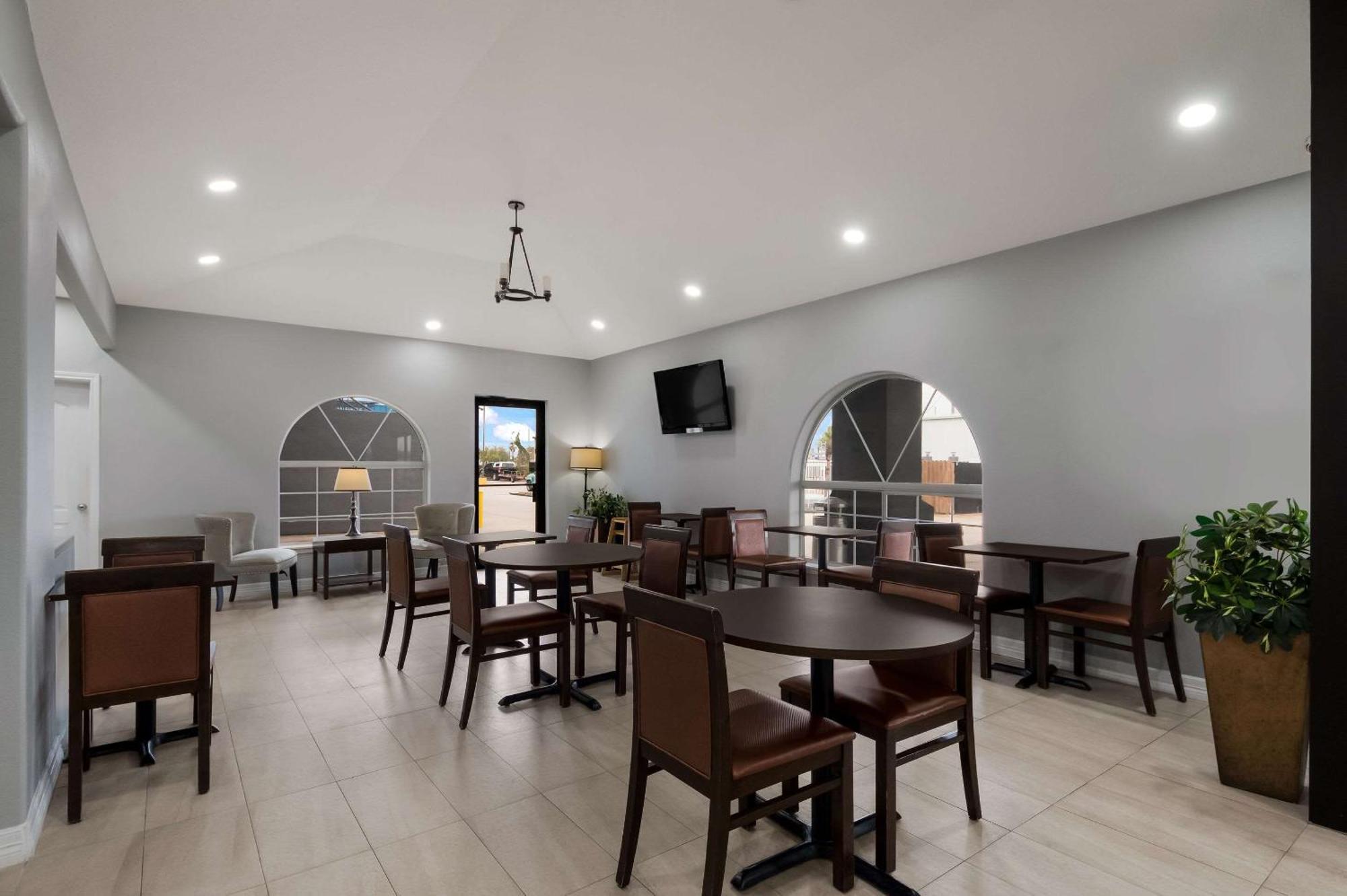 Rodeway Inn & Suites Corpus Christi Ngoại thất bức ảnh