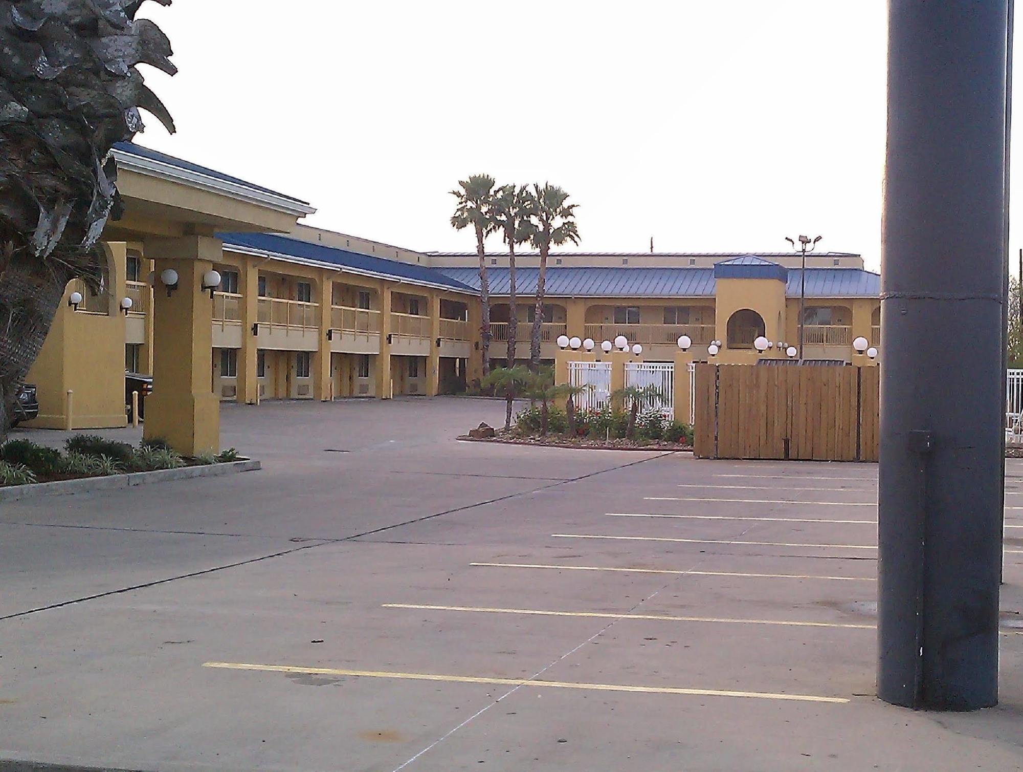 Rodeway Inn & Suites Corpus Christi Ngoại thất bức ảnh